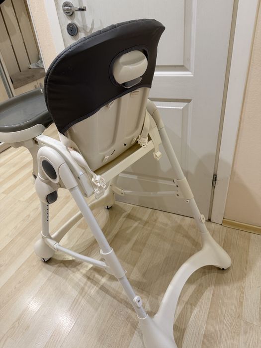 Стільчик для годування Carrello