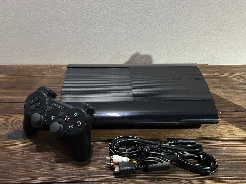 Playstation 3 (PS3) Super Slim - ładna, dysk 500 GB! + joystick SONY