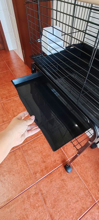 Gaiola grande nova em caixa