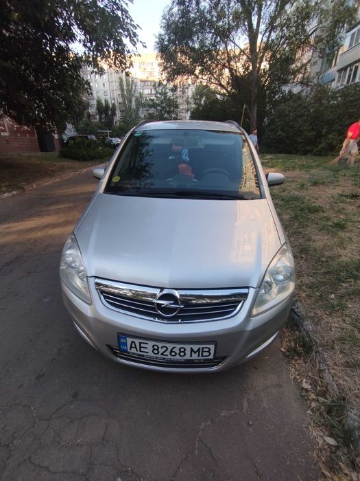 Продам Opel Zafira B 2009 року газ/бензин
