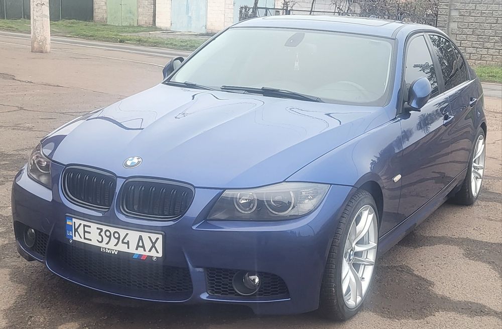 Продам бмв   330