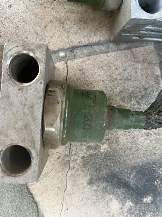 Діоди з радіторами В-200