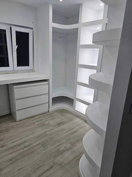 Arrendo quarto com casa de banho privada
