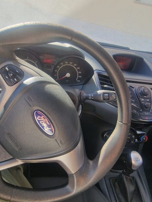 Vendo carro comercial