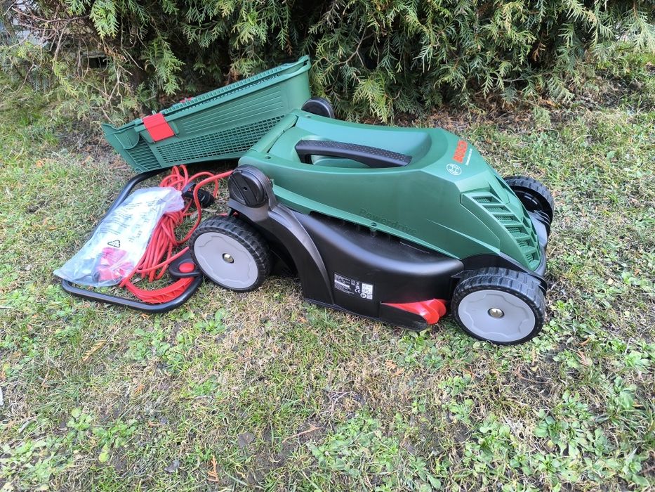 Kosiarka elektryczna BOSCH UniversalRotak 34-410 | Stan NOWA – Po test