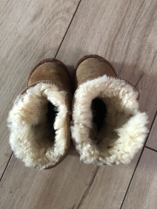 Дитячі UGG Australia