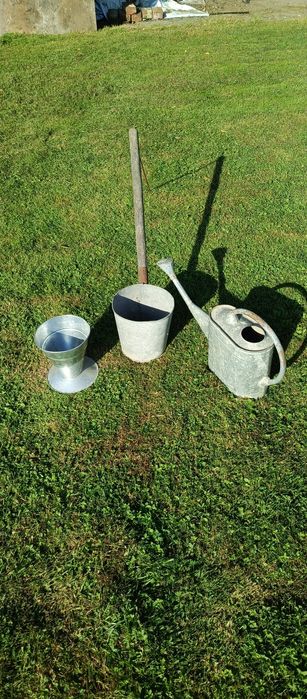 Dekoracje ogrodowe zestaw trzech elementów.