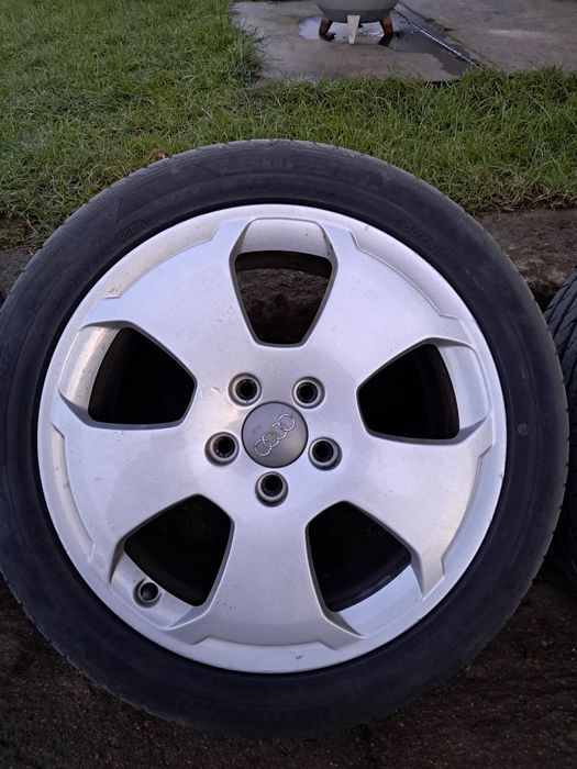 Witam sprzedam felgi do audi.