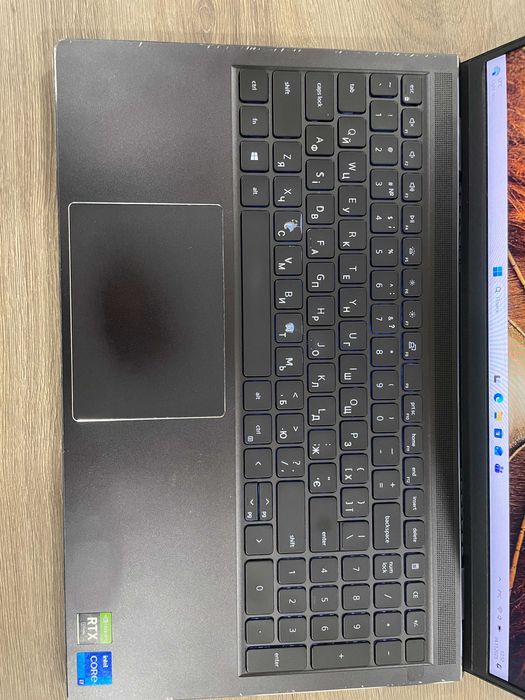 Ігровий/бізнес ноутбук Dell Vostro 7510 i7-11800H/16/256/RTX 3050 ti