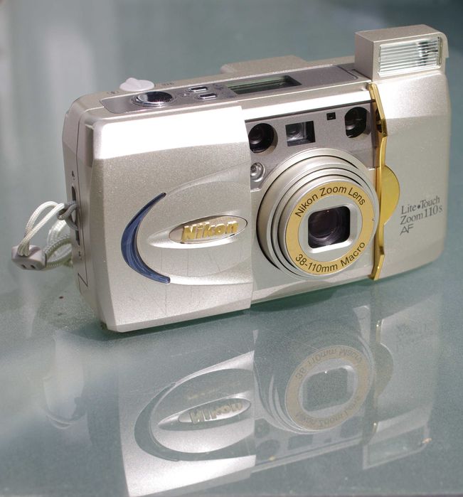 Nikon Lite Touch Zoom 110s aparat analogowy