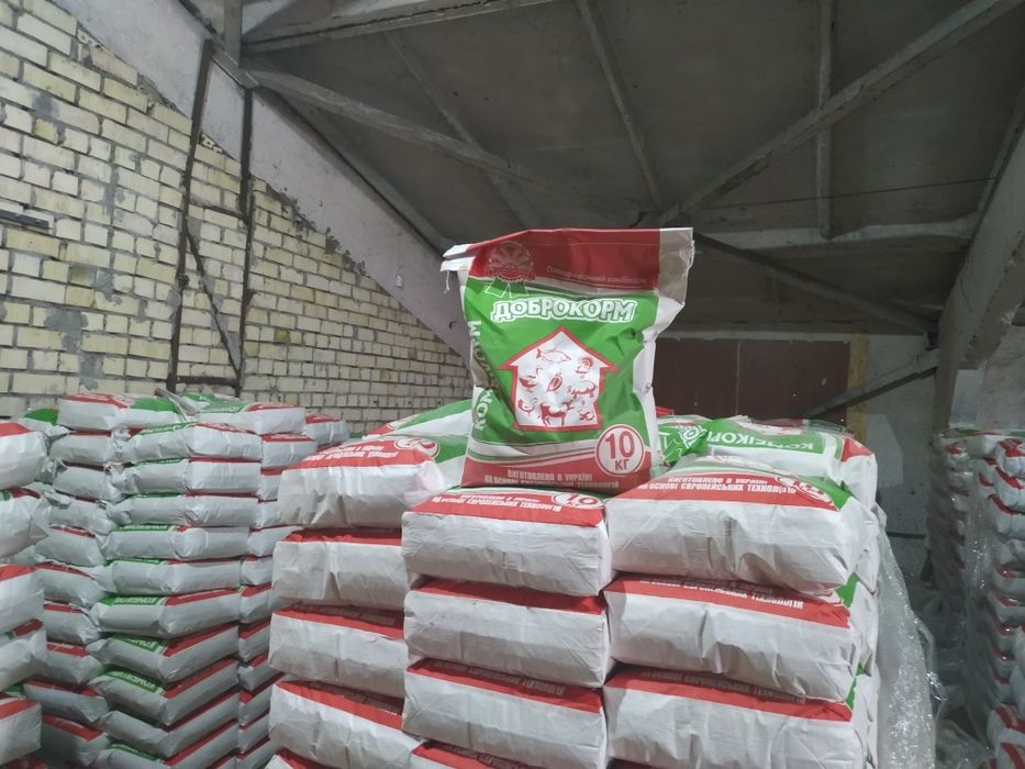 Комбікорм , БМВД , Жом( пшениця,овес,кукурудза,крупи ,макуха)