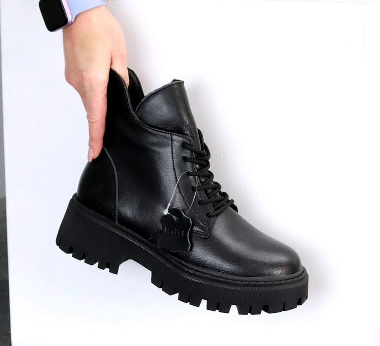 Зимові жіночі черевики ботинки шкіряні чорні