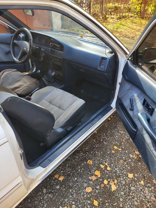 Продам TOYOTA KOROLLA 1.3  1988рік