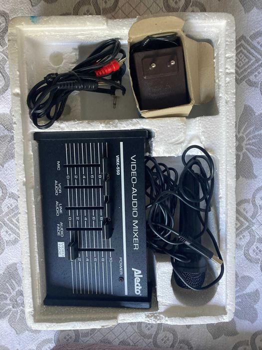 Video audio mixer set Alecto