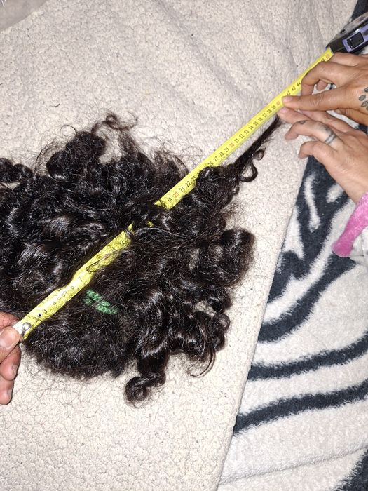 Cabelo natural, virgem encaracolado 40 cm, preto ,jovem 18 anos