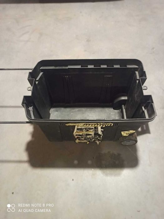 Caixa/troley ferramentas usada