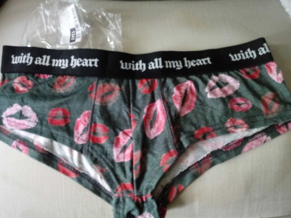 Majtki / slipy męskie Boohoo L/M