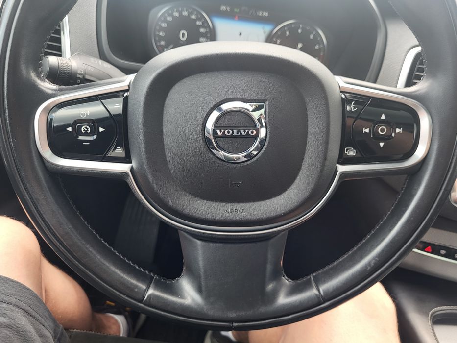volvo xc90 R-DESIGN