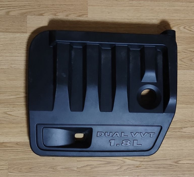 Кришка на мотор Dodge caliber 1.8