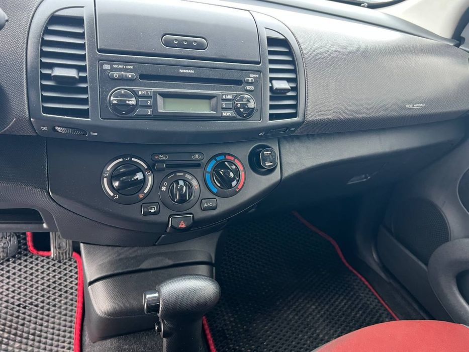 Нісан мікра на Автоматі!