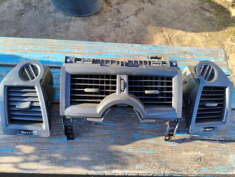 Дифлектори повітря Renault Megan 2