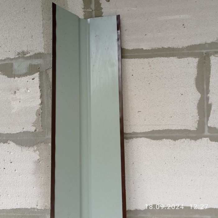 Конёк на крышу коричневый