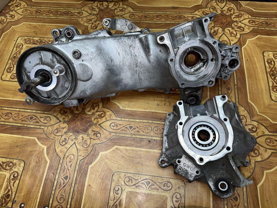 Картера Honda Dio 18,25,27,28 AF18E товстий вал (блок, двигун, мотор)