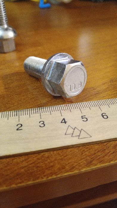 Колісні болти М12×1.5×24