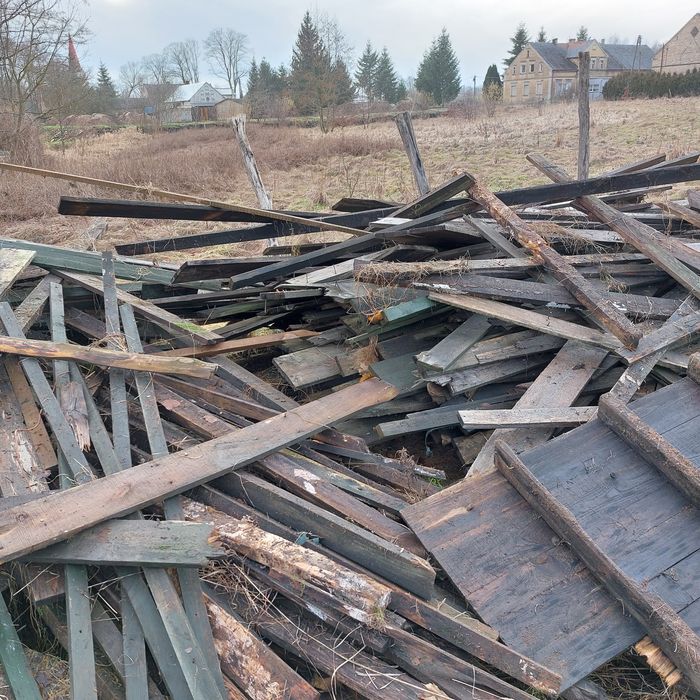 Deski szalunkowe / opał, palety opał ogród