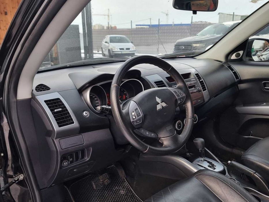 Продам  Mitsubishi Outlander XL 2008. Можна в розстрочку, під викуп.