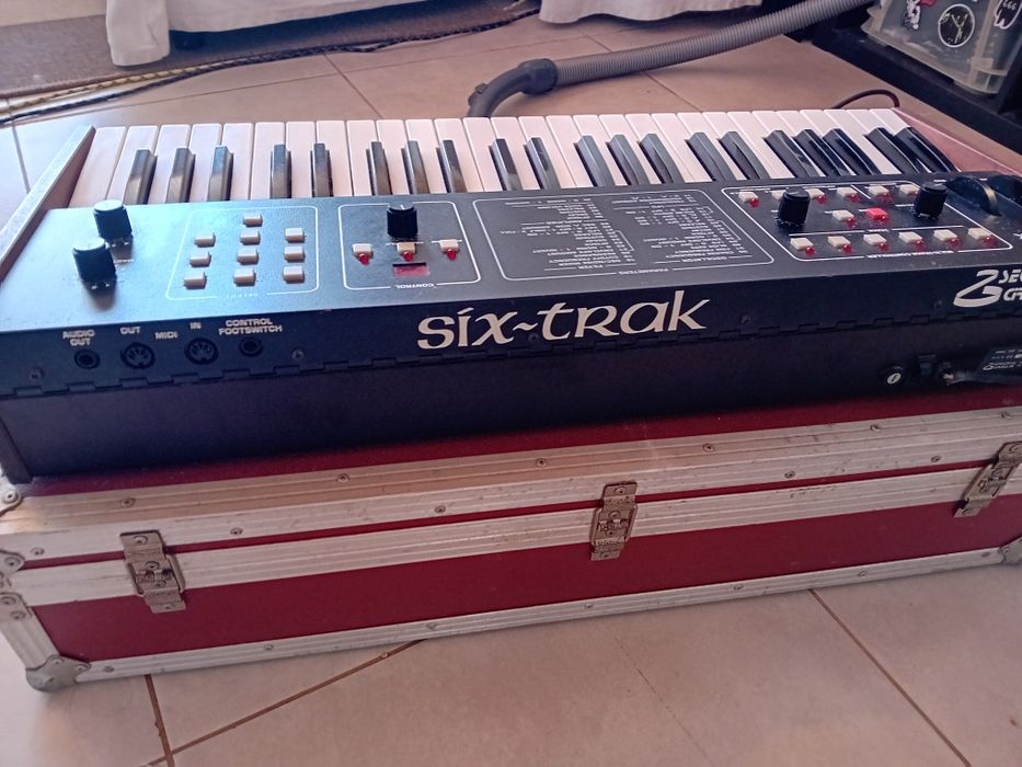 Vendo Six trak sintetizador