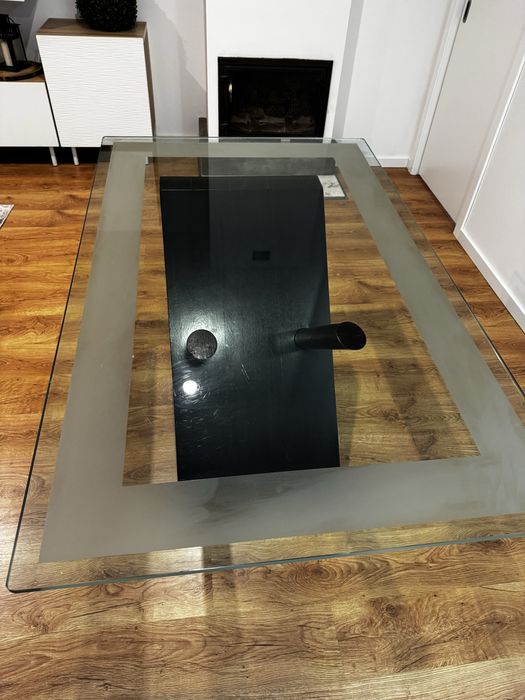 Mesa de jantar em vidro 160x100 cm – design moderno