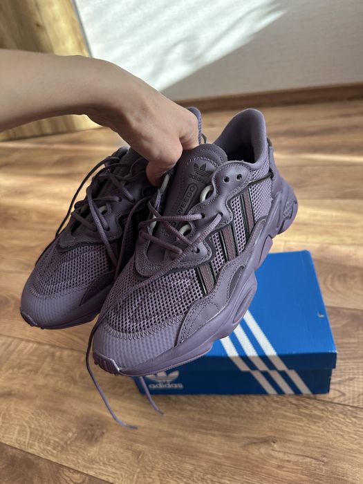 Кросівки адідас Ozweego