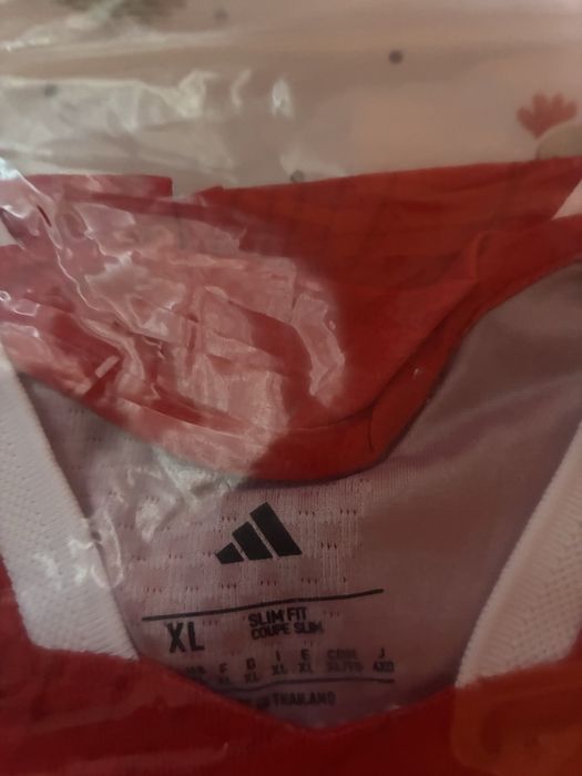 Camisola sl benfica XL nova