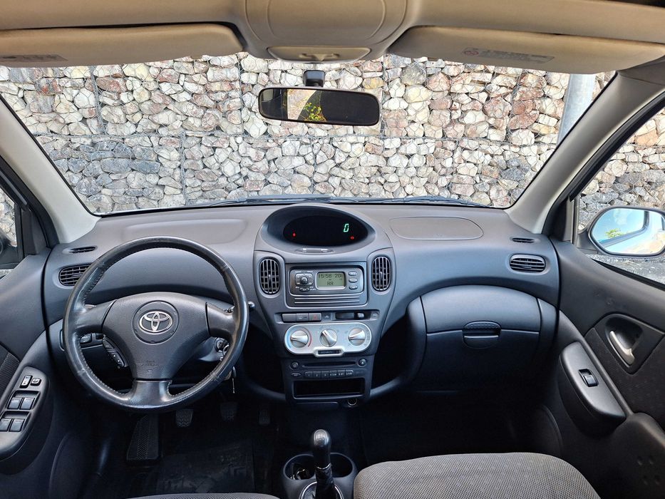 Toyota Yaris — fotografia 6