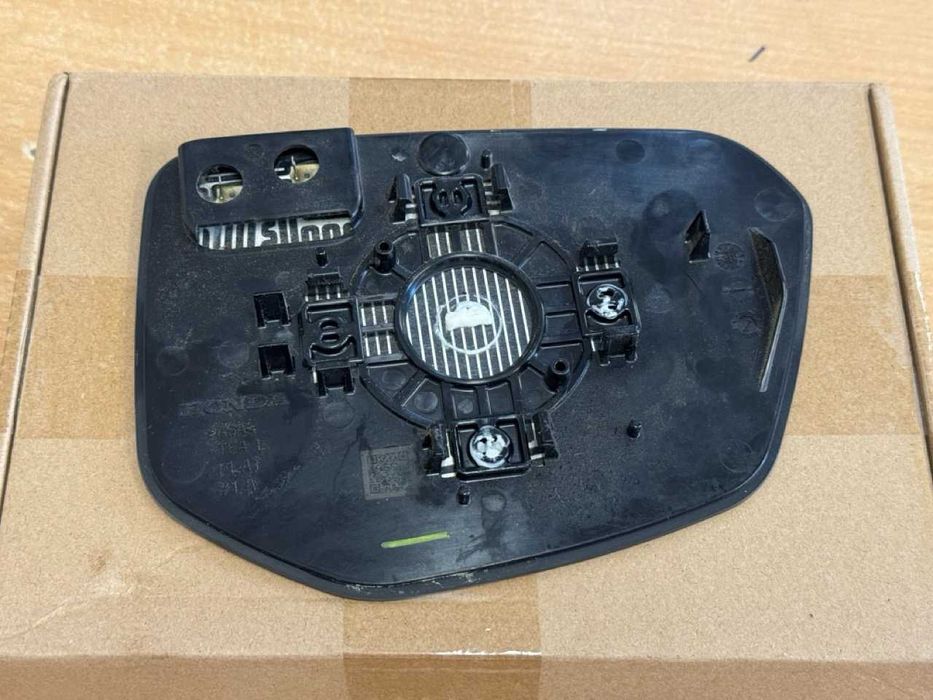 зеркало елемент honda accord 10 insight ze4 civic  76253TVAA21