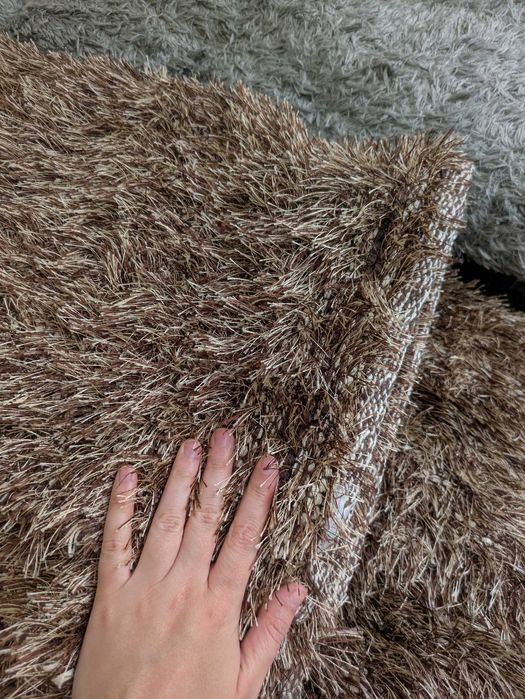 Tapetes (cinzento, roxo, castanho)