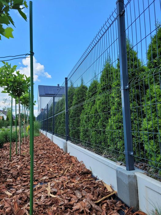 Ogrodzenie panelowe Panele ogrodzeniowe 40 zł/mb materiał GLIWICE
