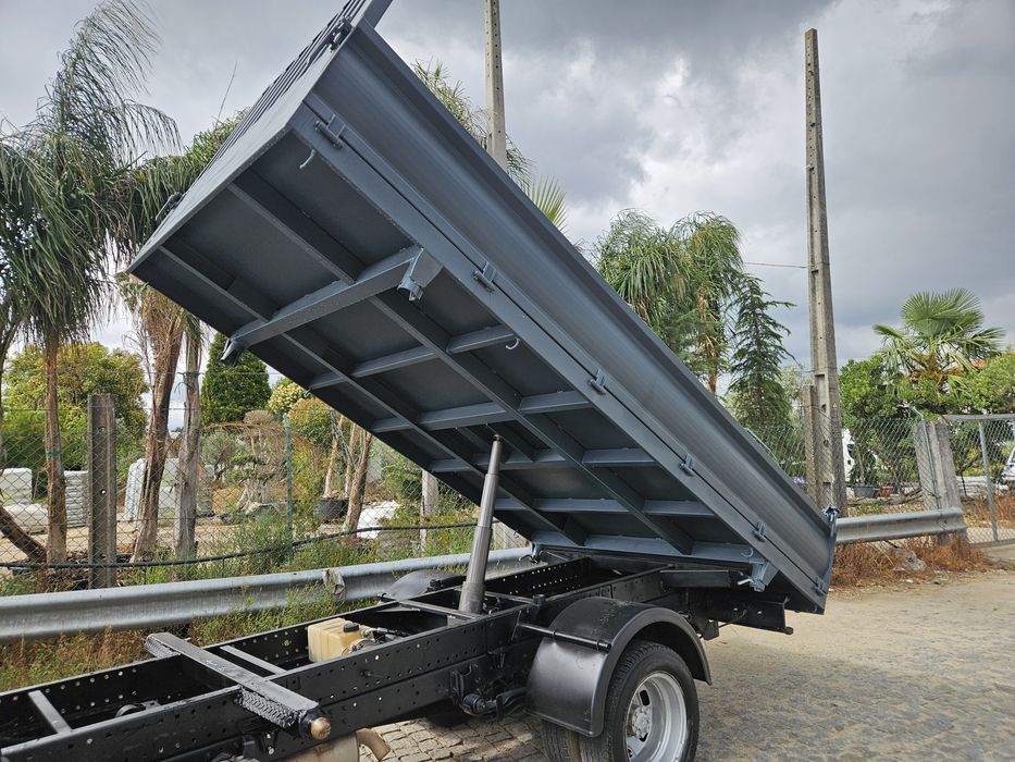 Nissan cabstar basculante