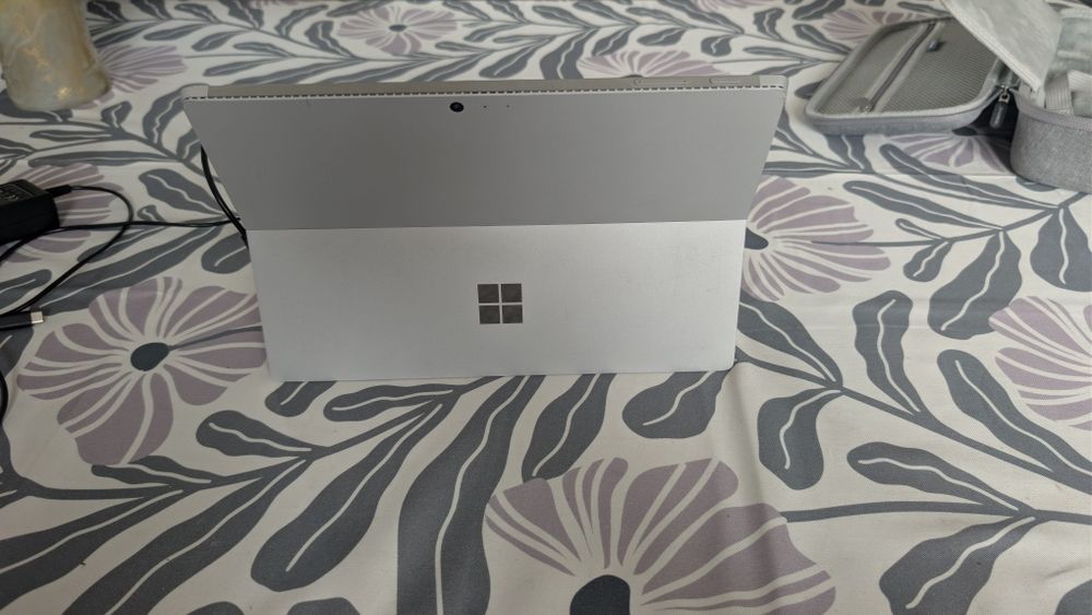 Microsoft surface 4