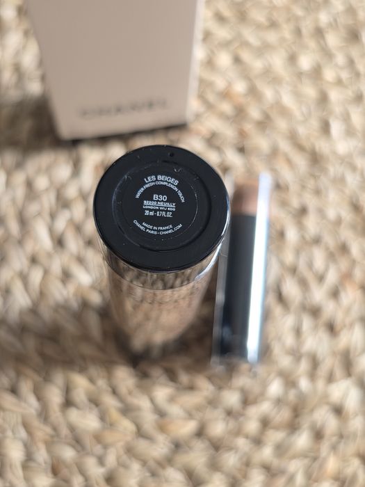 Podkład CHANEL Les Beiges Water Fresh B30