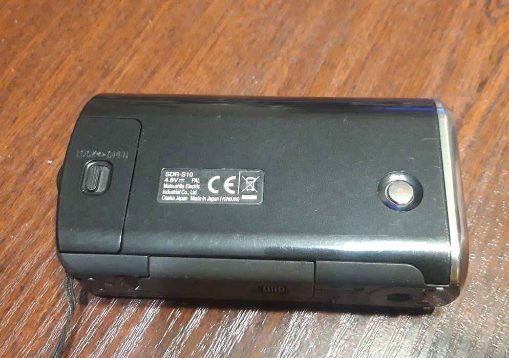 Вiдеокамера PANASONIC SDR-S10. Made in Japan.