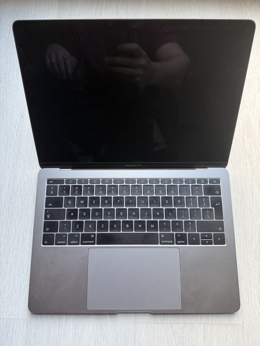 Macbook Pro 13 cali 2017 Space Gray | i5 | 8 GB RAM | IDEALNY STAN