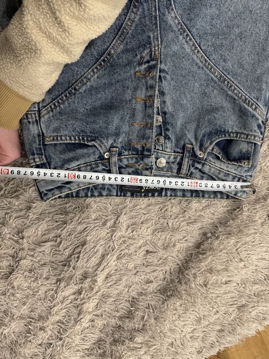 Джинси кокеткою кльош з розрізами