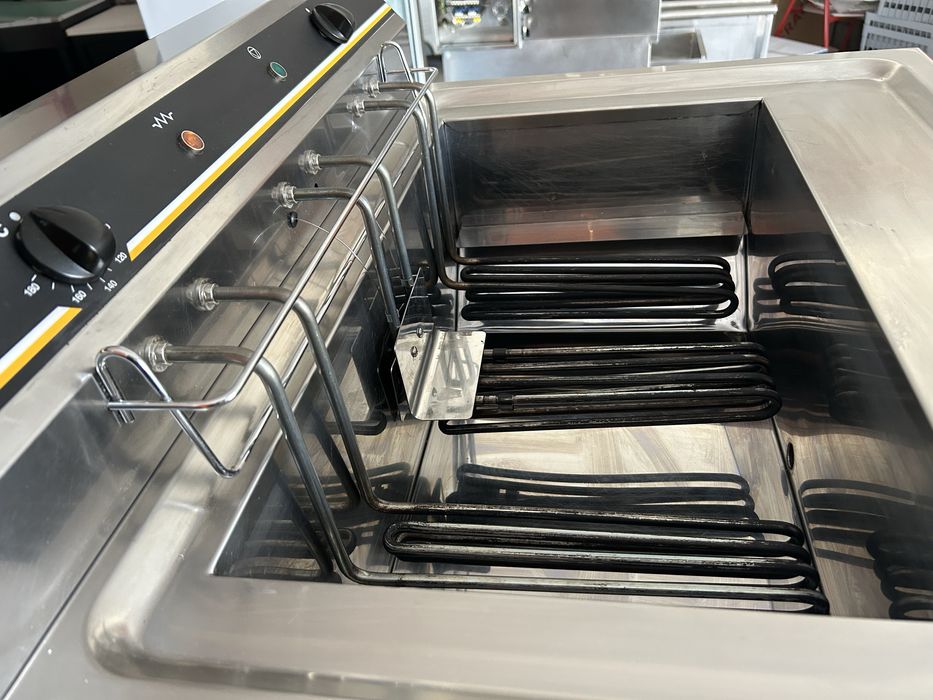 Fritadeira Industrial elétrica 20 Litros SEMI-NOVA