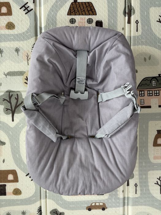 Nakladka dla niemowlaka i nowordka stokke