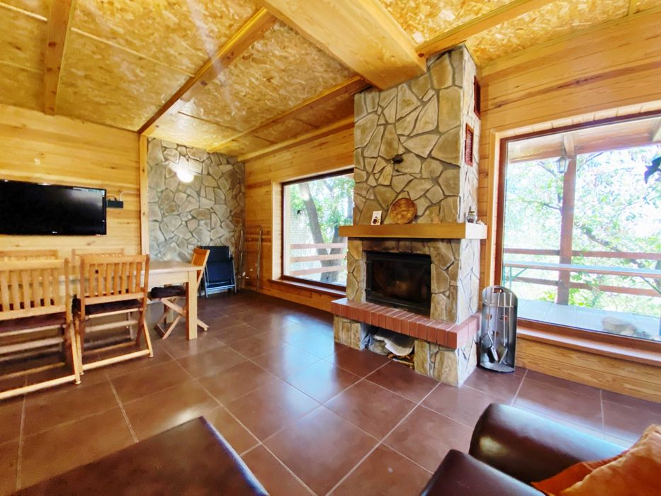 База відпочинку на р. Дніпро в районі с. Розумівка.