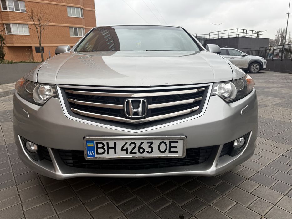 Продам Хонда Акорд ЦЕЛАЯ!!!