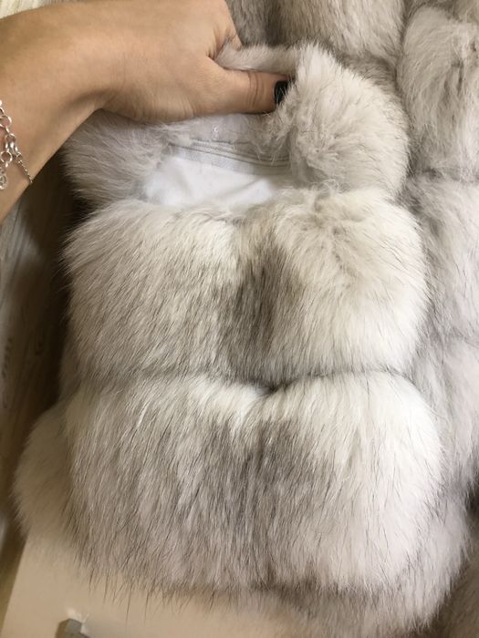Продам шубу з натурального хутра песця