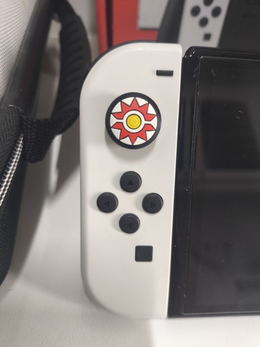 Nintendo Switch Oled Desbloqueado + cartão SD 512gb